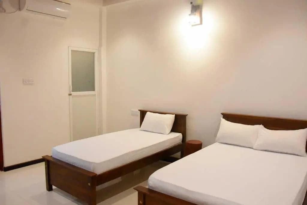 J Guest Colombo - photo 4