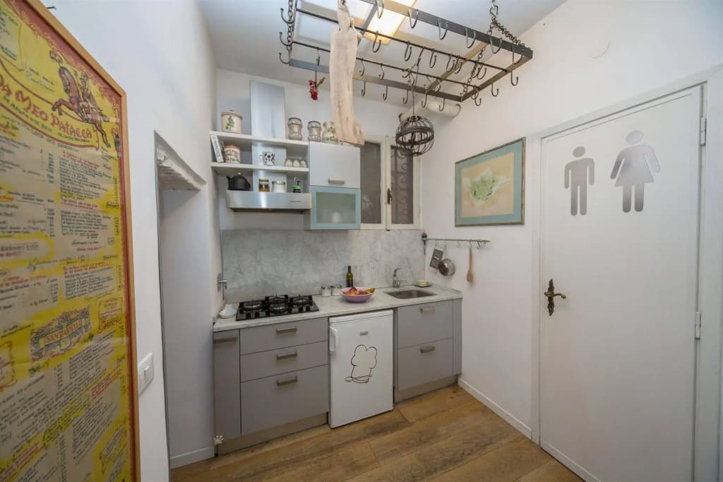 Wisteria Apartment - photo 12