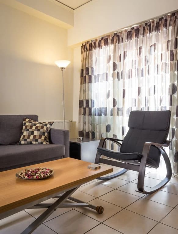 Centrally located apartment - Acropolis - photo 4