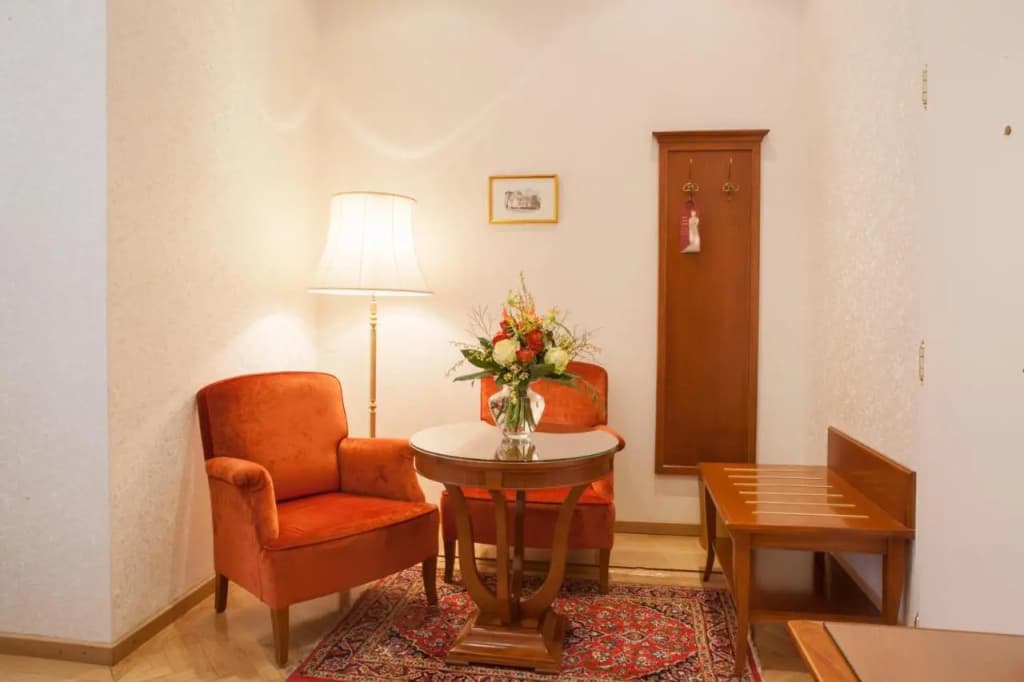 Hotel Kaiserin Elisabeth - photo 25