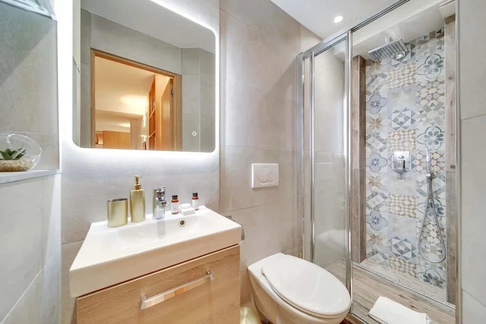 Historical Apartment in the Heart of Paris - 3 - photo 7