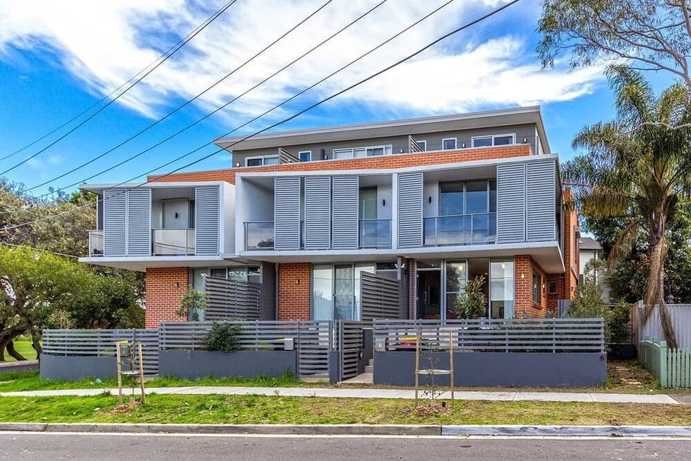 Maroubra magic (105i) - main photo