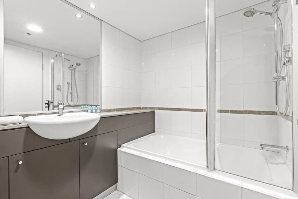 Modern City Abode - photo 6