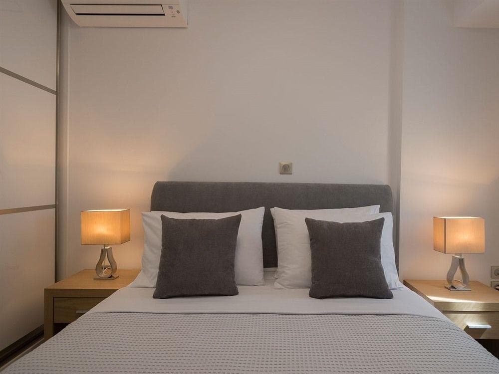Petal Apartments - photo 4