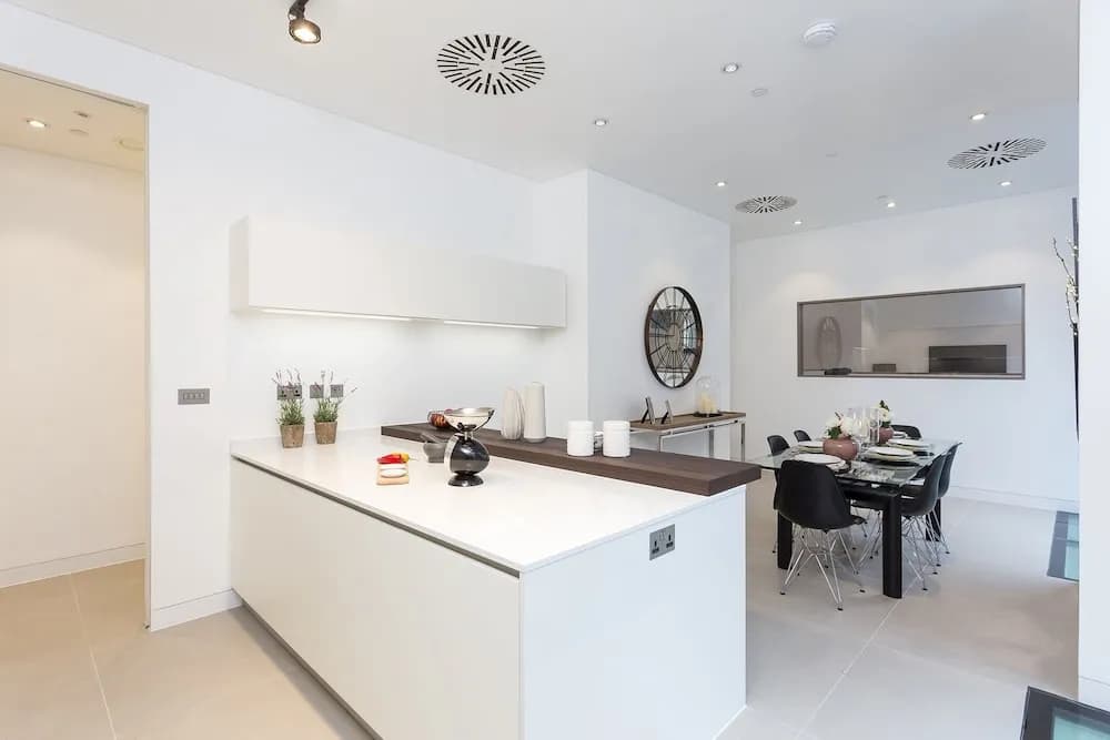 Urban Chic - Chiltern and Baker - photo 12