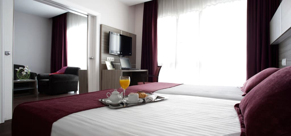 Hotel Serrano - photo 3