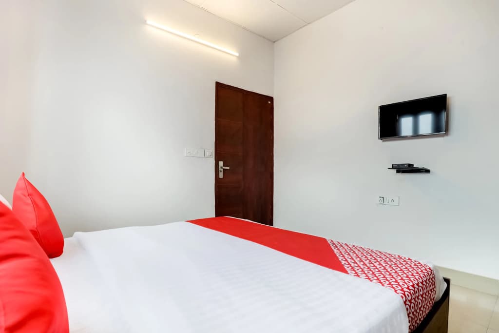 Hotel O Cozy - photo 11