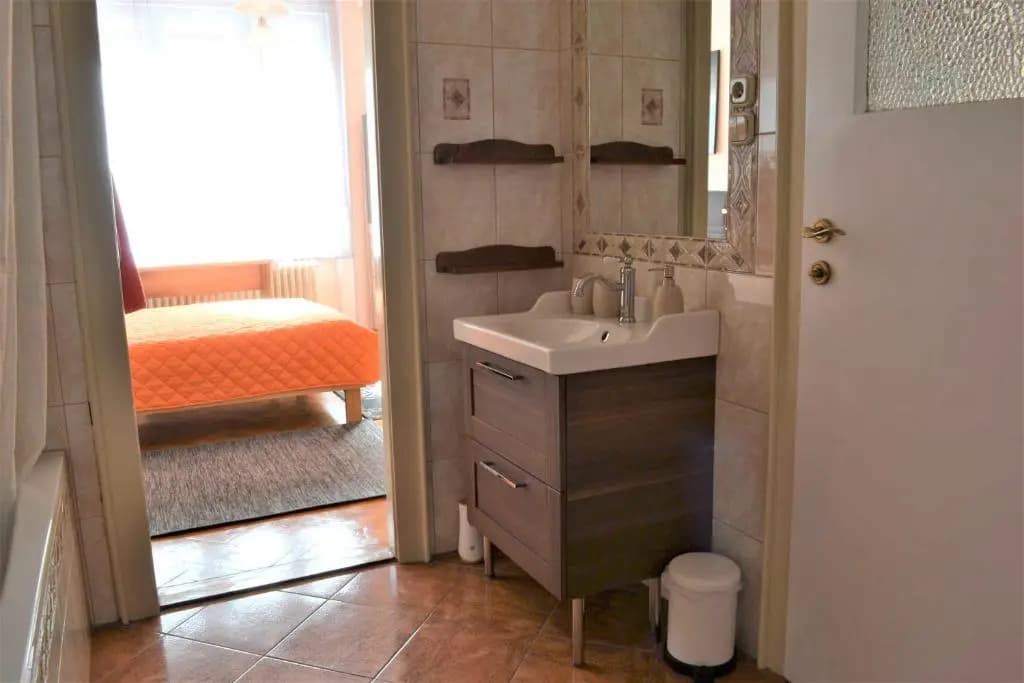 Paprika Apartman - photo 2