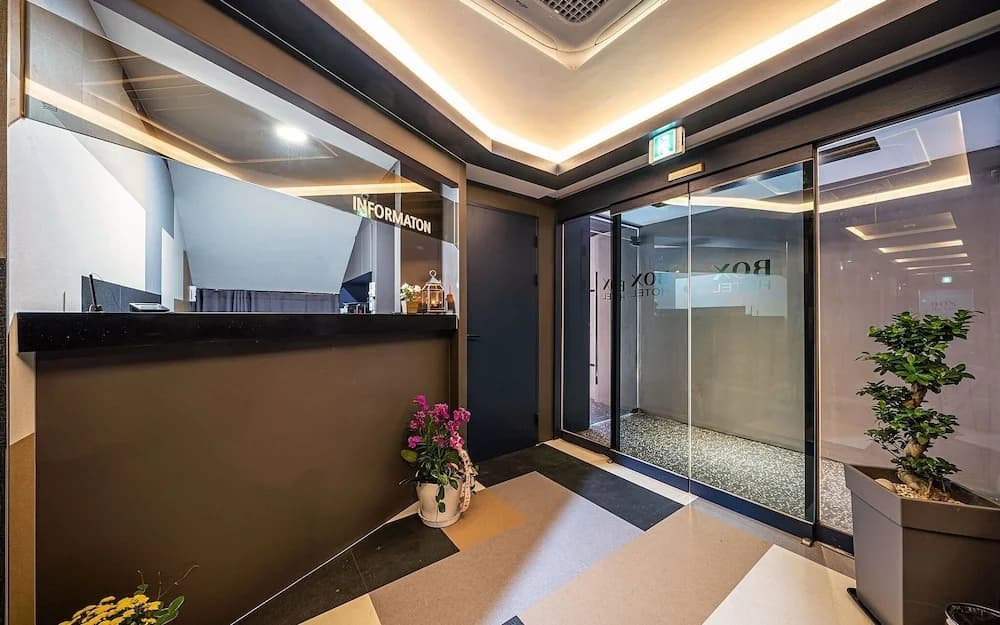 Guui Box Hotel - photo 2