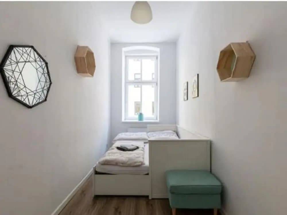 Modern Apartment in Vienna With Library - photo 4