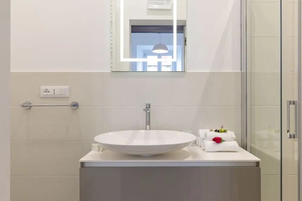 Luxury Apartments Piazza Cavour - photo 9