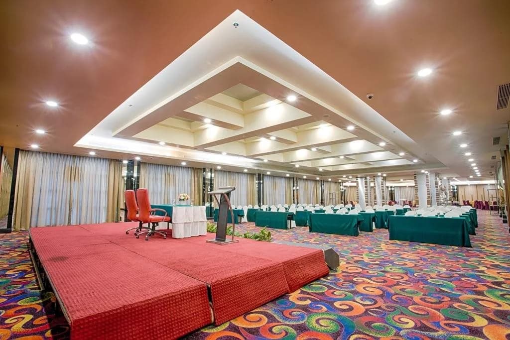 Sunlake Waterfront Resort and Convention - photo 24