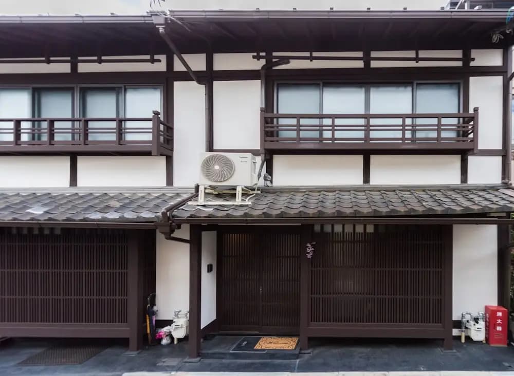 <Kyoto Machiya Kouhaku>Nijo - main photo
