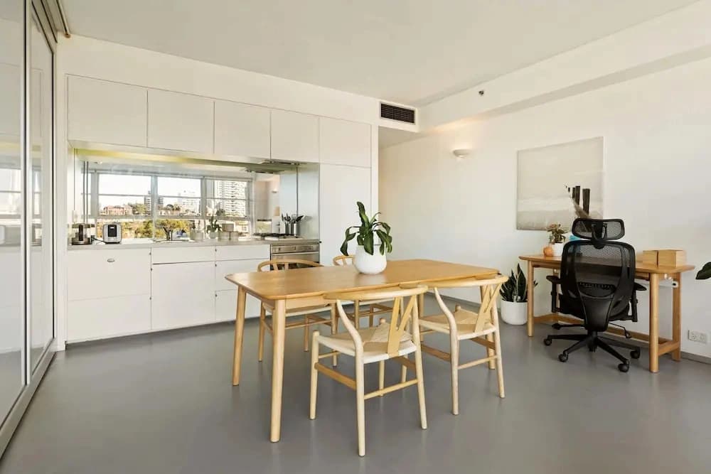 Sun Drenched Apartment in Darlinghurst - photo 9