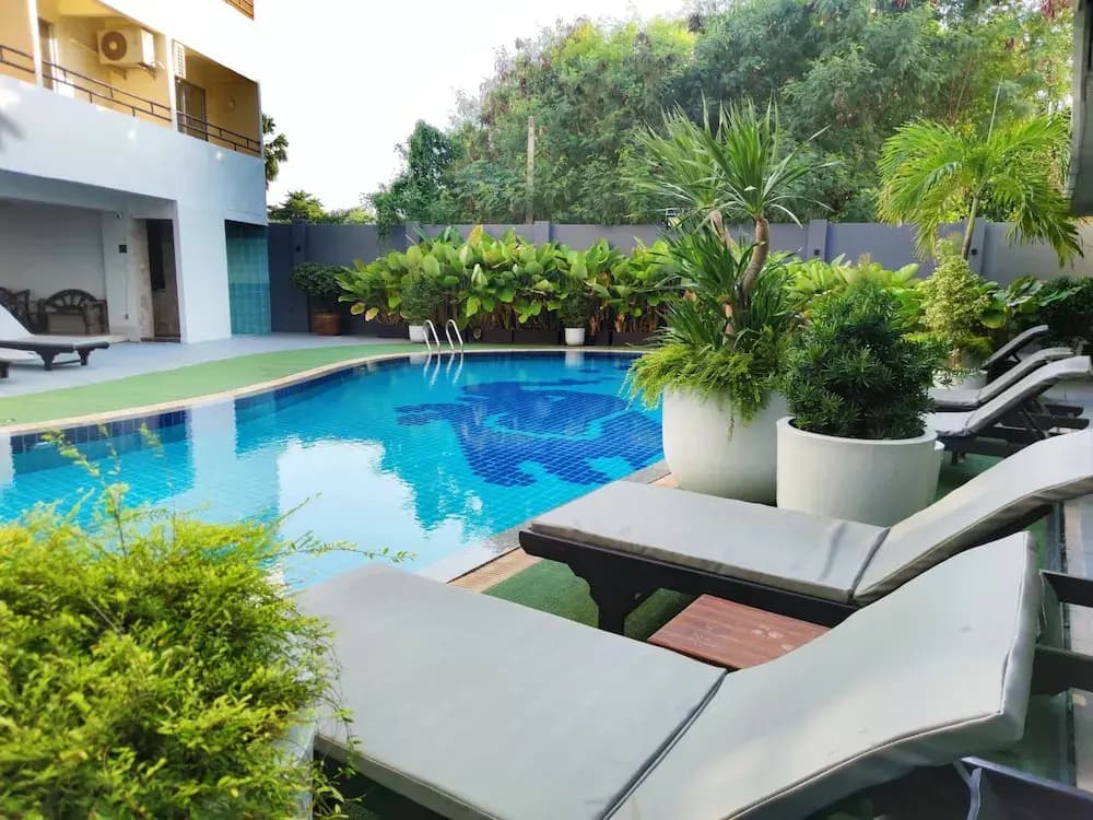 The Chanthong Residence and Hotel Pattaya Hotel - photo 12