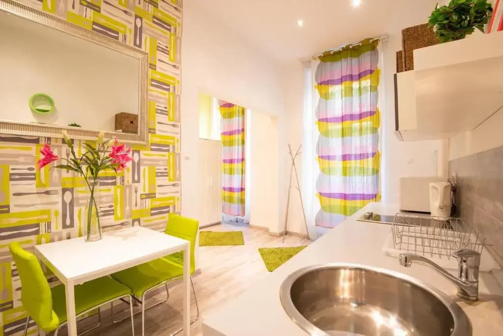 Standard Apartment by Hi5 - West End Center - photo 8