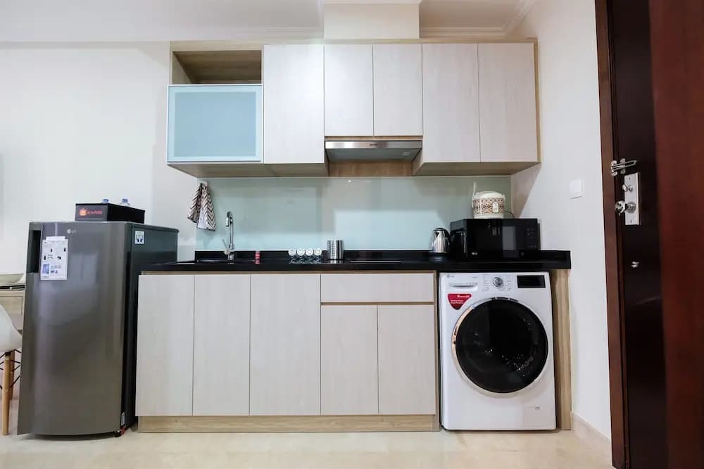 Minimalist Studio Menteng Park Apartment - photo 19