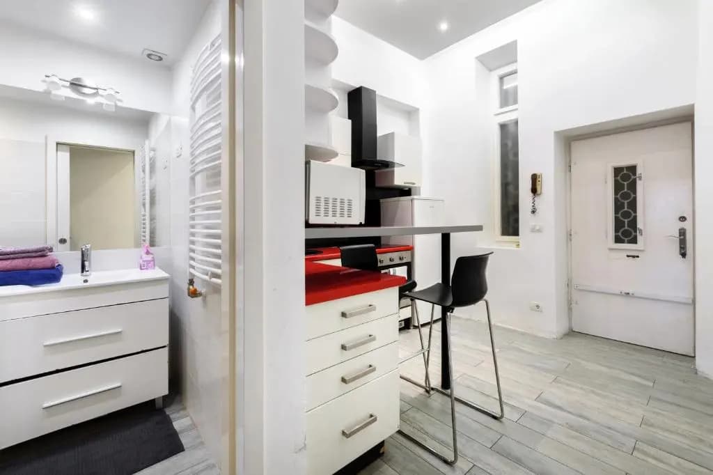 Vanesia Boutique Apartment - photo 3