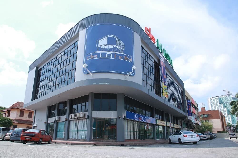 DE LA Hotel - main photo
