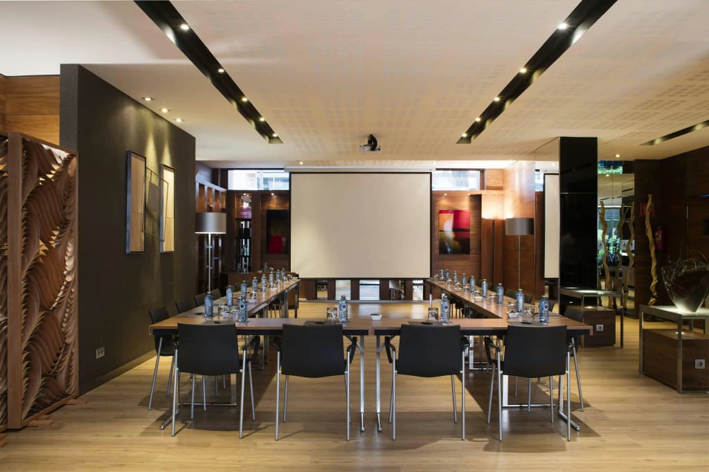 AC Hotel Victoria Suites by Marriott - photo 28