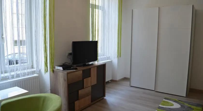 Elegante Ferienwohnung Westbahnhof - photo 4