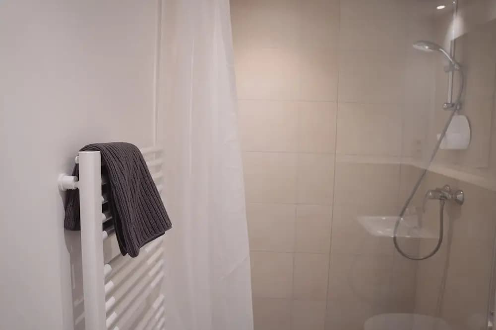 NEOAPARTMENTS - photo 6
