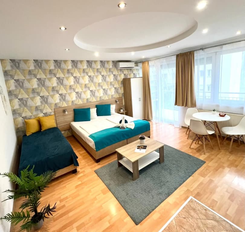 Star Apartments - photo 2