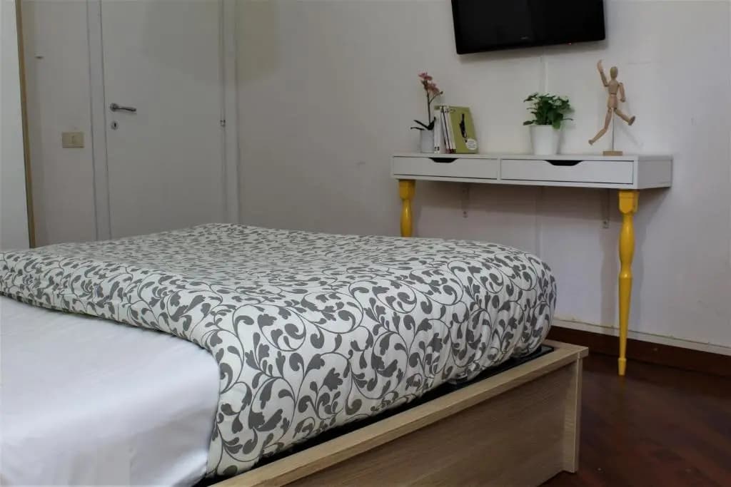 Crystal Ship Apartments - photo 3