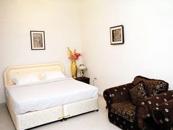 Royal Hotel Apartments - photo 5