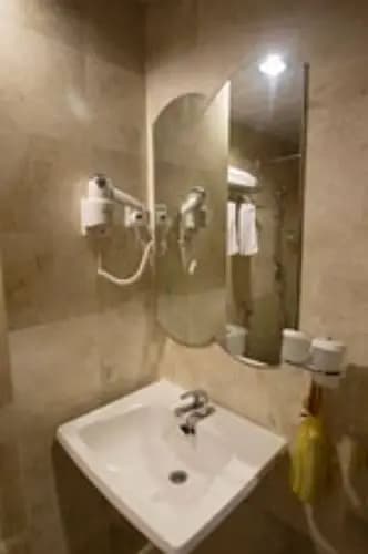 Leisure Inn - photo 5