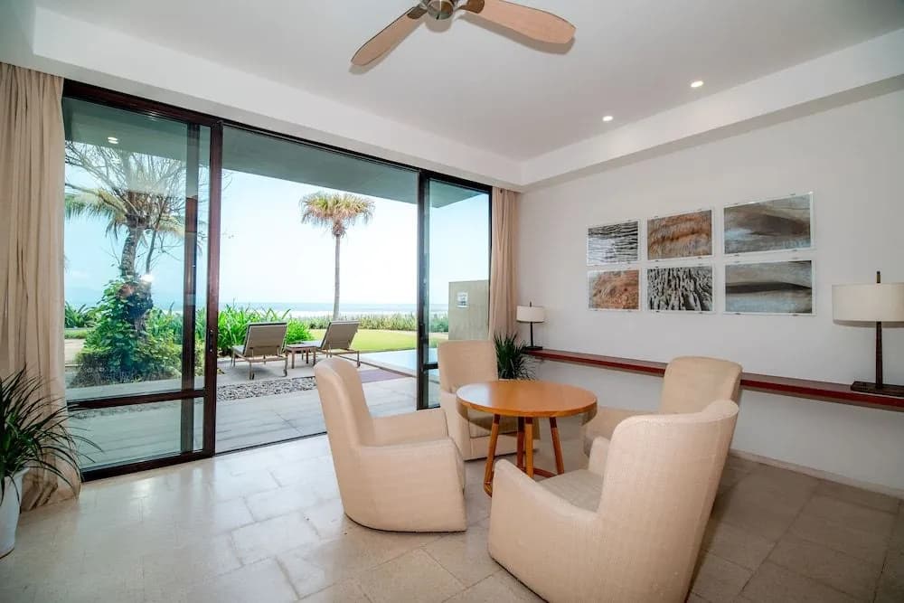 Beachfront Villa Danang Beach - photo 8