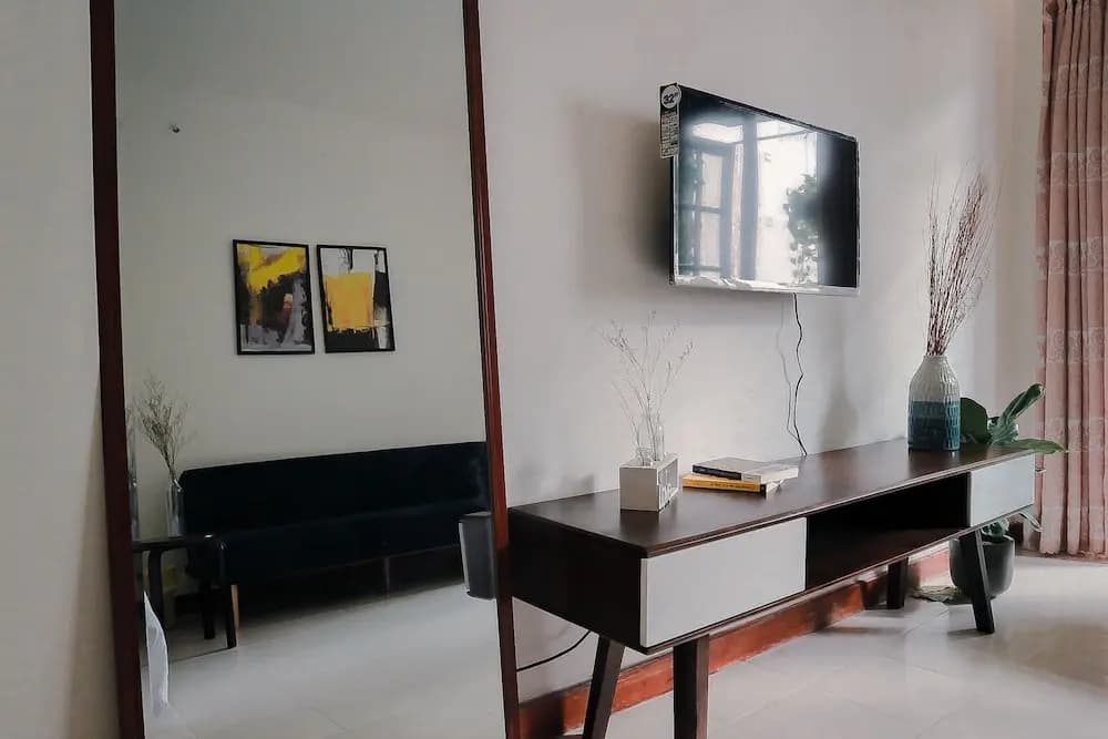 The Downtown Homestay - photo 24