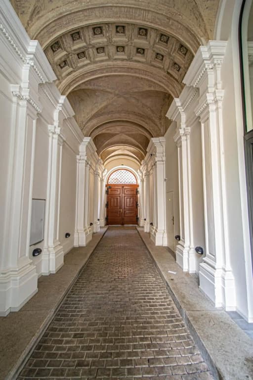 Main train station apartment close to the the Main Square! - photo 15