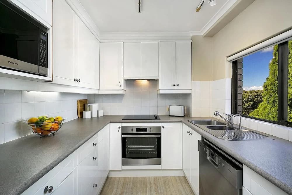 HAMP1 - Bright Apartment in Cremorne - photo 7