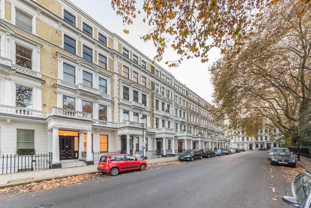 Luxury Private Apartment in Kensington - photo 1