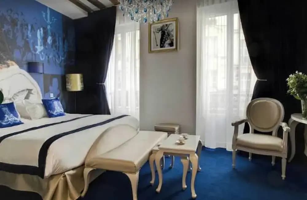 Confidential Room 1, a Stone's Throw From the Louvre - photo 1