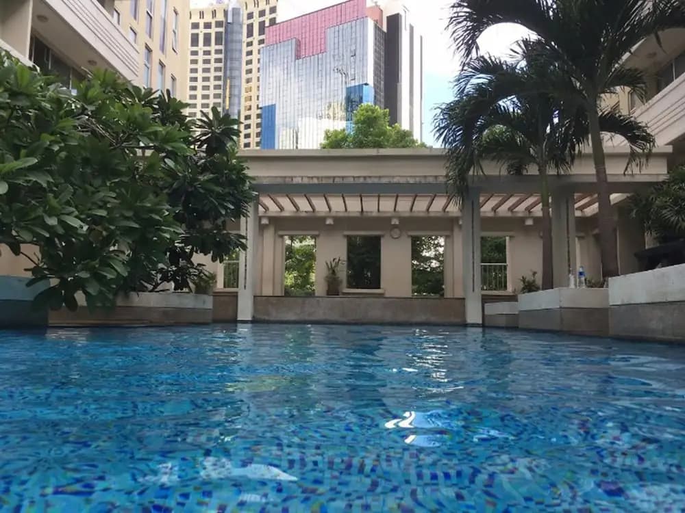 Twin Peaks Sukhumvit Suites - photo 15