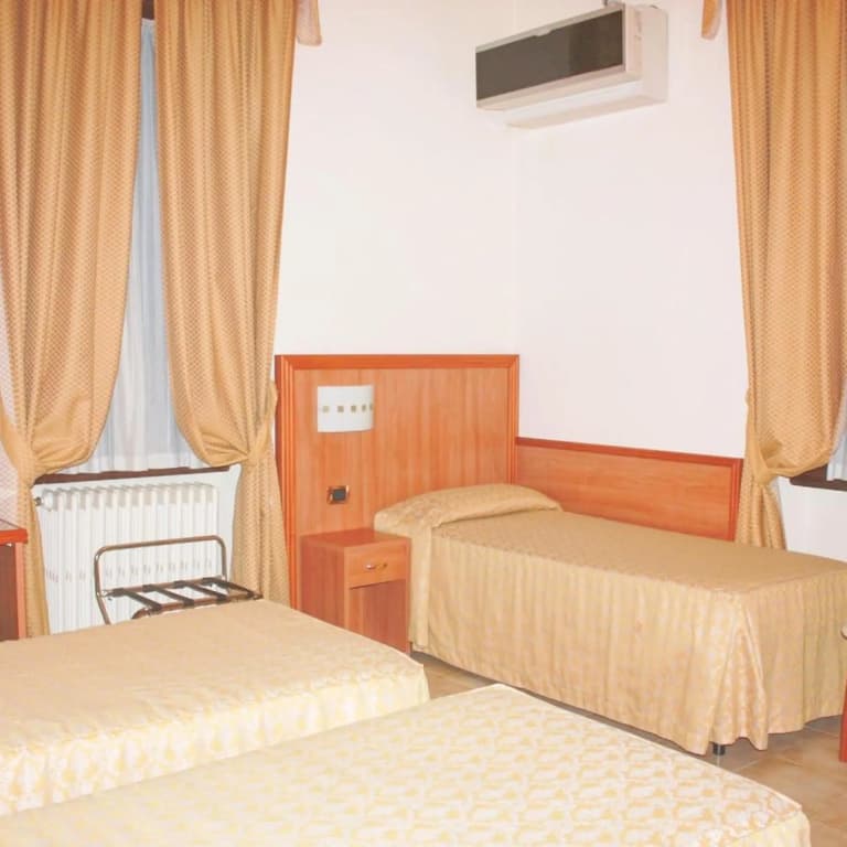 Piccolo Hotel - photo 28