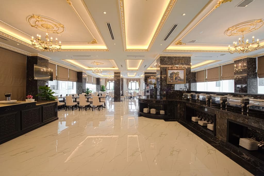 Monarque Hotel - photo 32