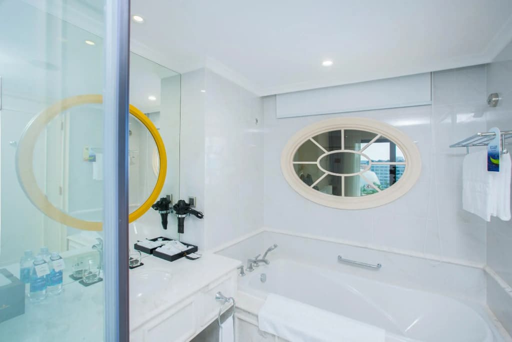 Wyndham Grand Phu Quoc Hotel - photo 16