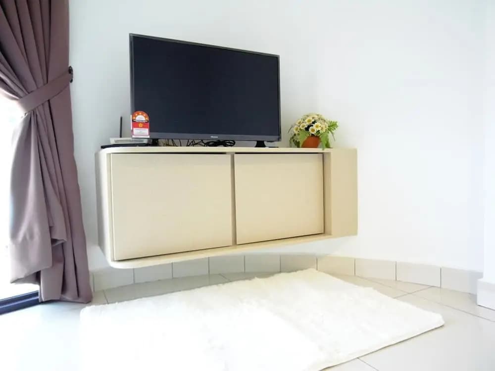 Five Star Designer Suite - photo 2