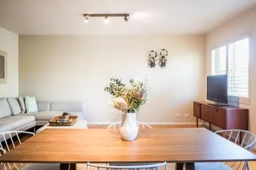 Stylish and Spacious Beach Apartment - photo 3