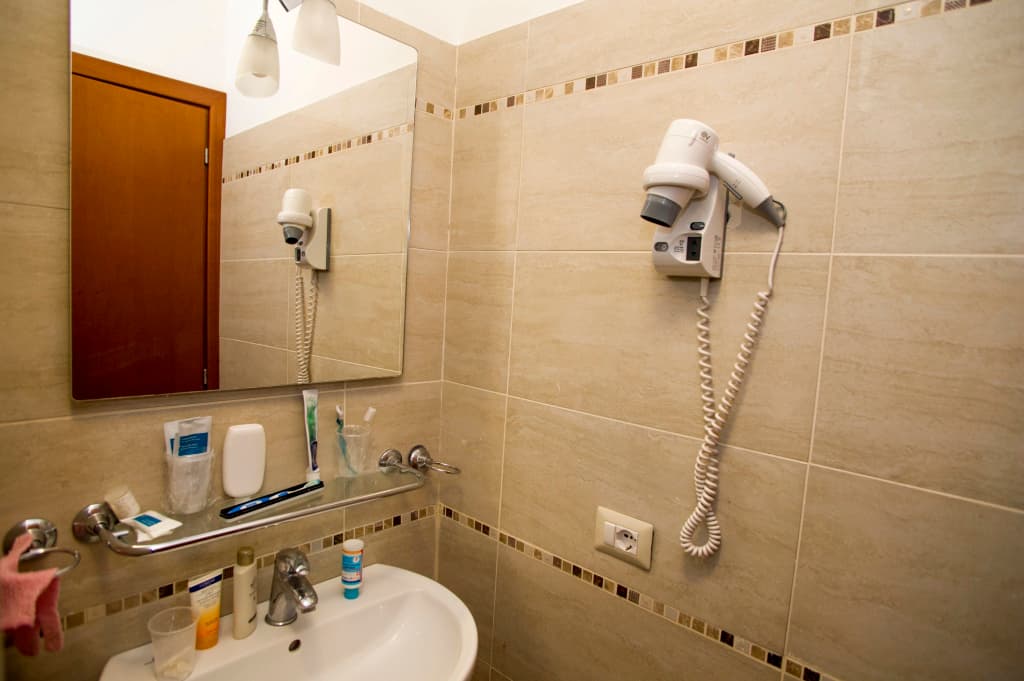 Hotel Domus Sessoriana - photo 18