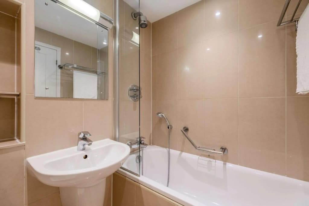 Quality Hotel Hampstead - photo 8