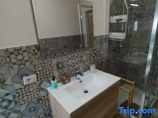 Caravaggio Inn - photo 2