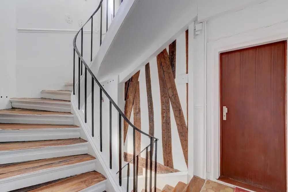Athos I Stylish 1BR Home on the Rive Gauche - photo 9