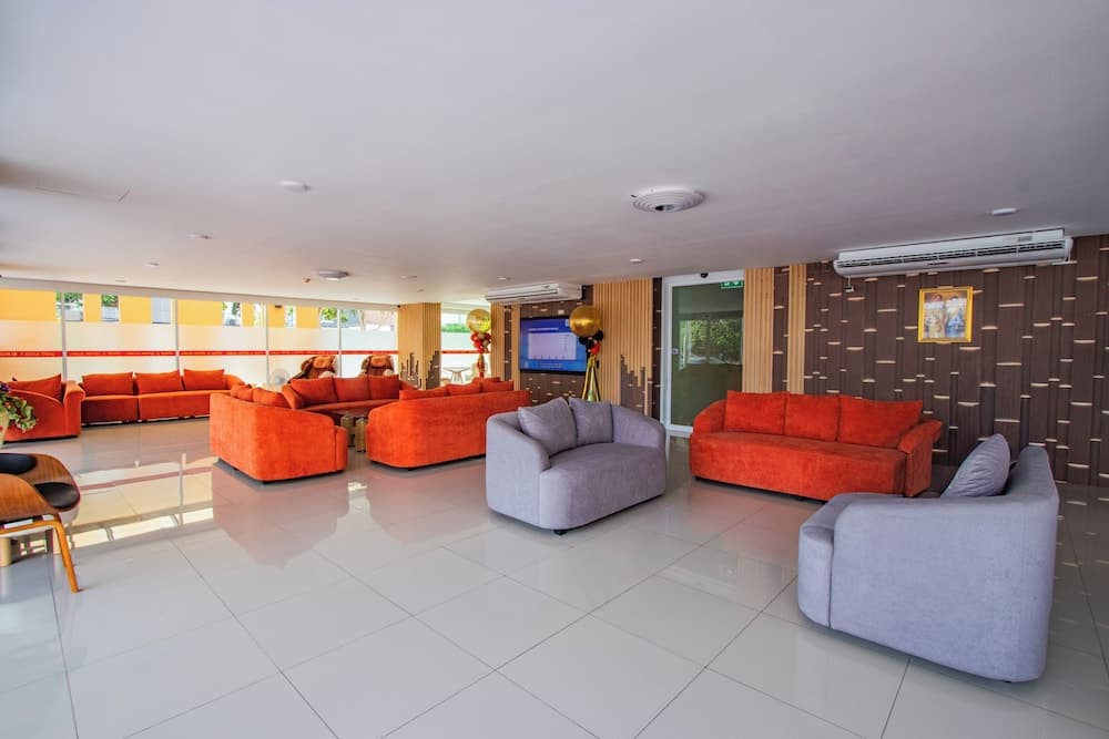 Dwija Hotel & Suite - photo 2