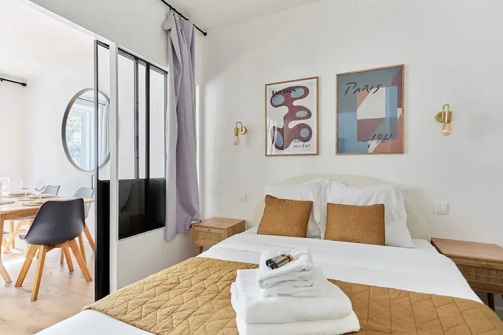 Apartment 2 Bedrooms Center of Paris - photo 3