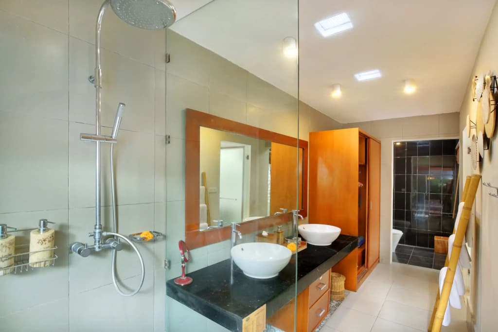 Seminyak Sanctuary Villa by Ini Vie Hospitality - photo 11