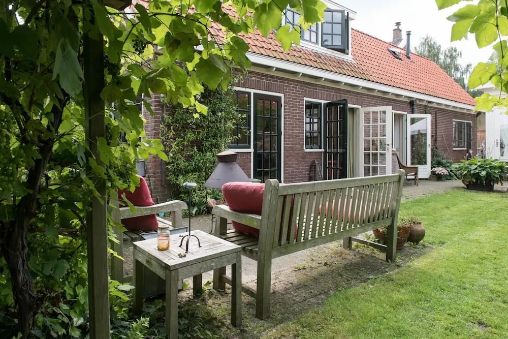 The Lazy Lodge - photo 18